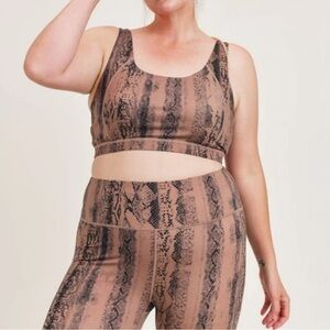 Mono B PLUS Dark Pink Serpentine Snake Print Sports Bra 3XL New with tag